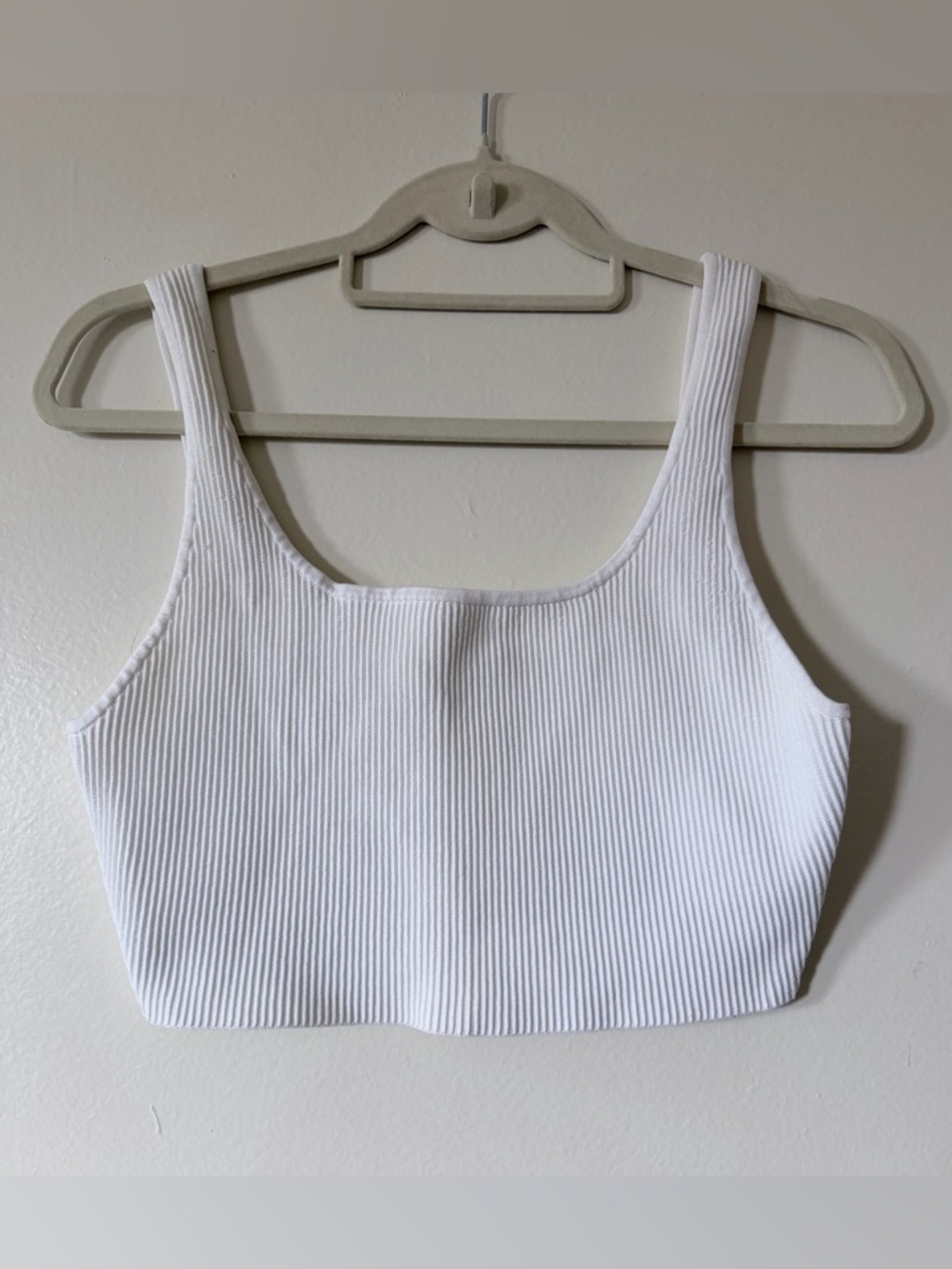 Babaton Scuplt Knit Crop Top